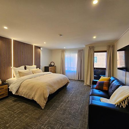St James Apartments Queenstown Exteriör bild