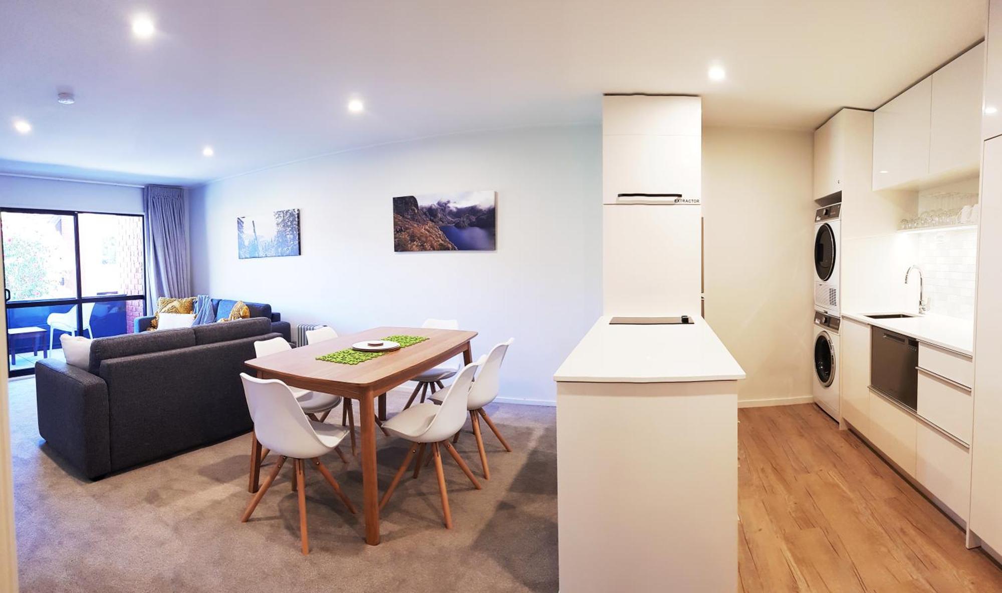 St James Apartments Queenstown Rum bild